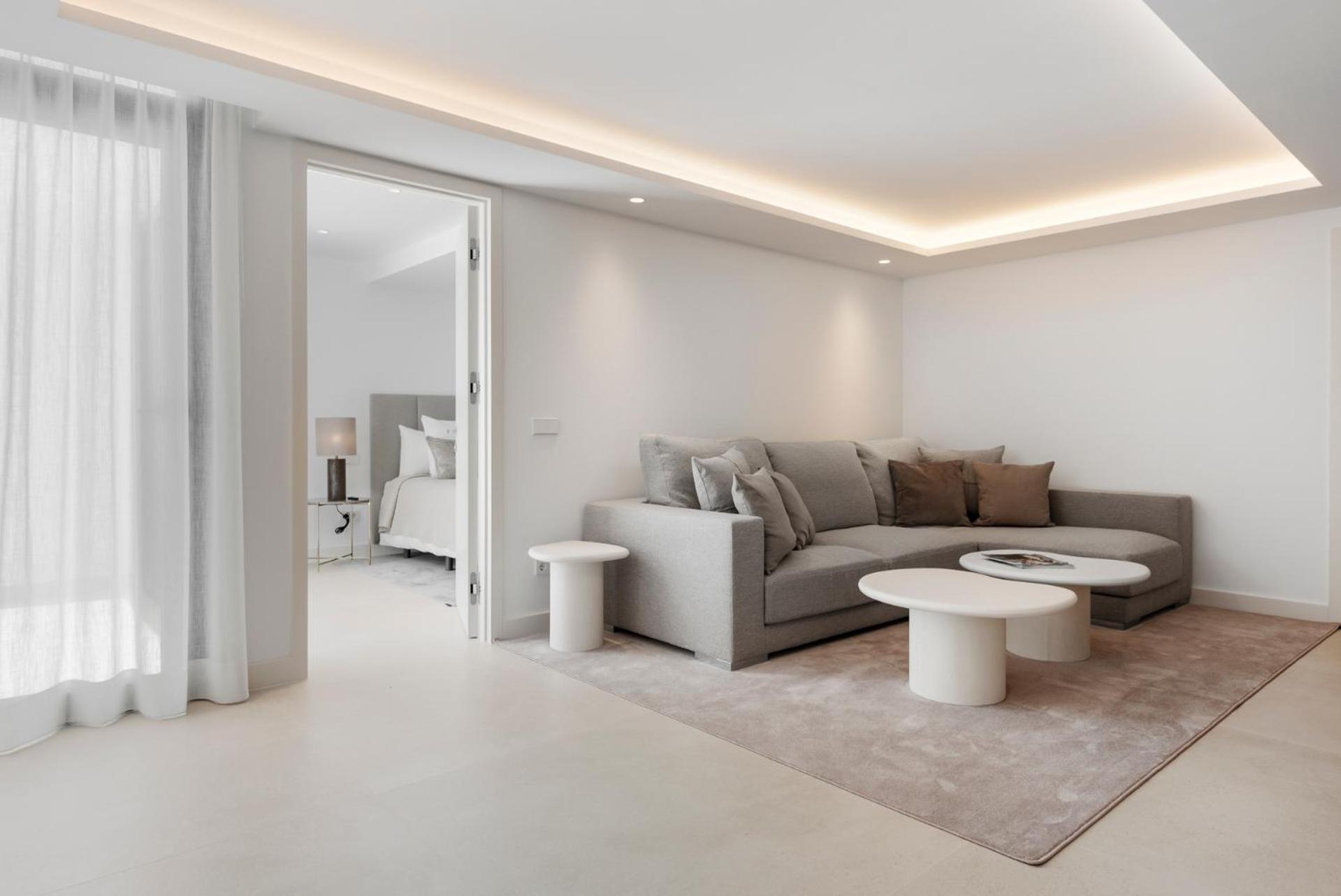 20600 - Luxurious Beachside Near Marbellac
