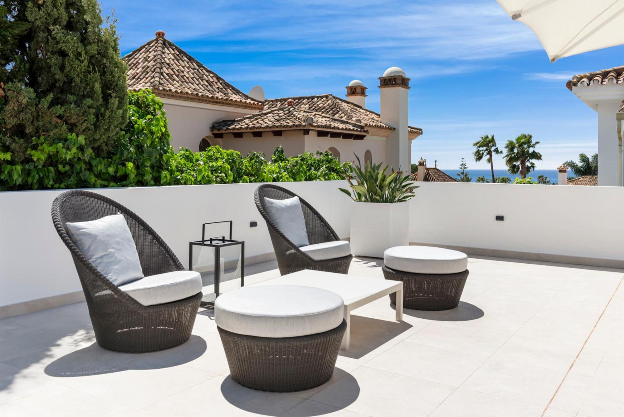 20600 - Luxurious Beachside Near Villa *
